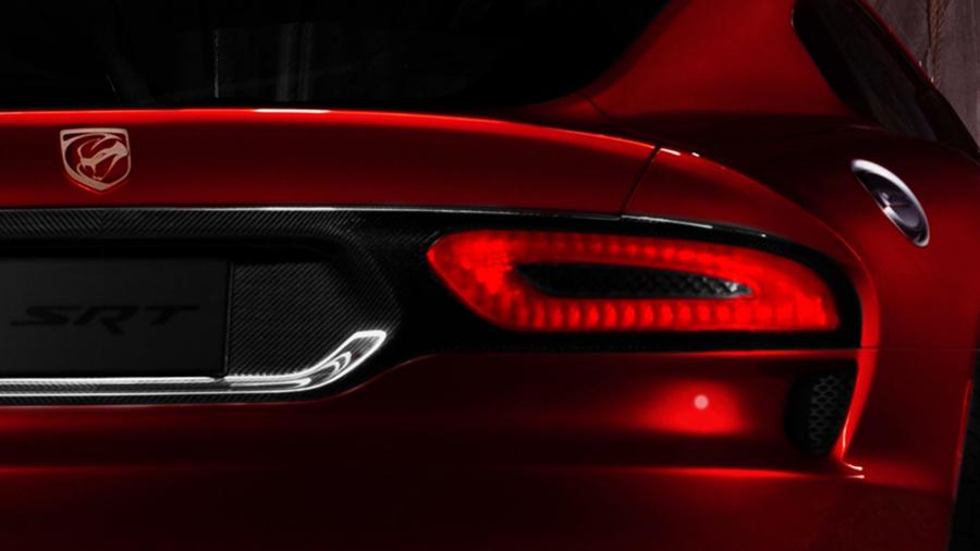  Dodge Viper SRT GTS 2012 года  (фото 7 из 60)